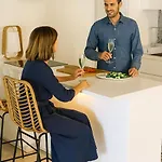 Encantadora De Piedra Con Jardin Y Chimenea *
