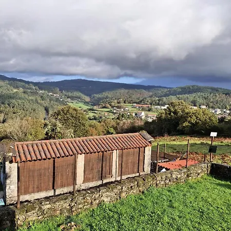 Casa de Férias Vive Escapada Rural Con Alma, Cerca De Todo Y Lejos Del Ruido Pontevedra