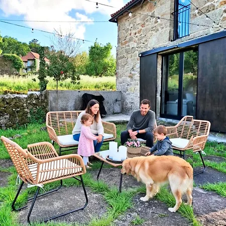 Casa de Férias Vive Escapada Rural Con Alma, Cerca De Todo Y Lejos Del Ruido Pontevedra