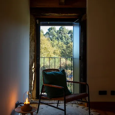 펜션 Encantadora De Piedra Con Jardin Y Chimenea