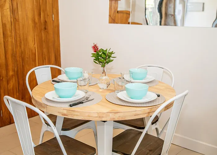 Encantadora De Piedra Con Jardin Y Chimenea Casa vacanze *