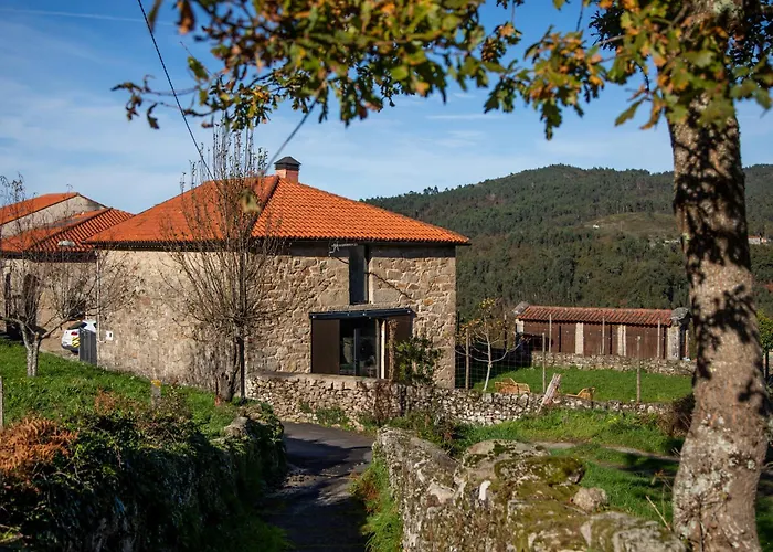 Encantadora De Piedra Con Jardin Y Chimenea Holiday home *