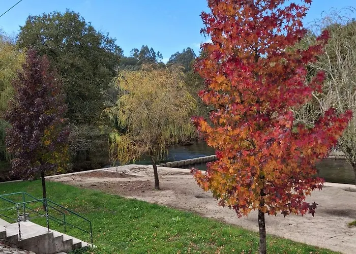 Encantadora De Piedra Con Jardin Y Chimenea Feriehus Pontevedra