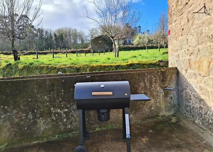 Encantadora De Piedra Con Jardin Y Chimenea Pontevedra
